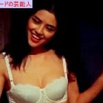 【GIFアニメ】ホーン・ユキPart8(70～80年代女優,女性歌手)胸チラ,胸の谷間,尻の割れ目,下着姿,巨乳,探偵物語(1979),松田優作,Horn Yuki